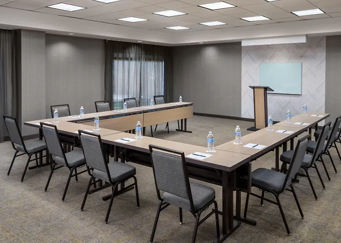Springhill Suites By Marriott Newark International Airport